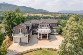 Broadmoor Luxury Mansion With Mountain Views
